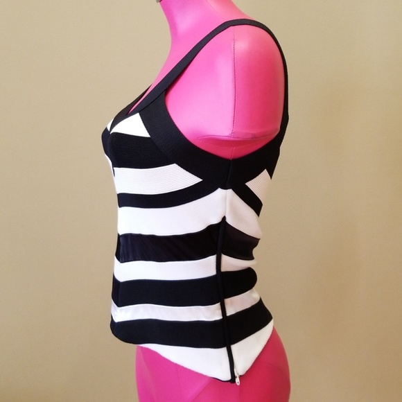 Gianfranco Ferre Black & White Sleeveless Top - Picture 2 of 6